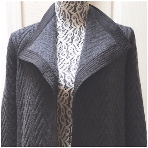 [PRE-OWNED] LAFAYETTE 148 Merino Wool Drape Front Zigzag Jacquard Cardigan Sz 0P - Picture 3 of 8